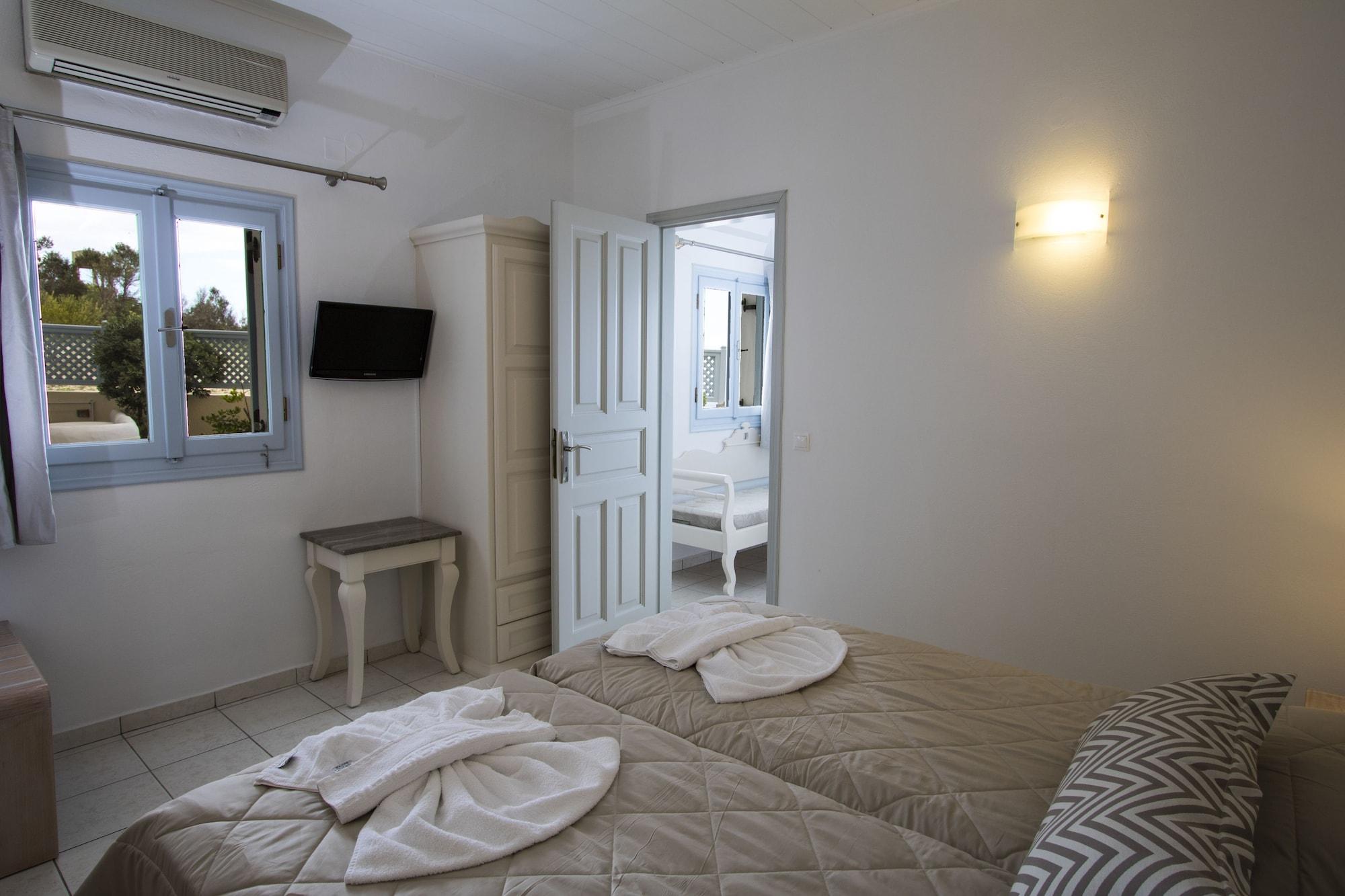 Erato Apartments Fira  Exteriör bild